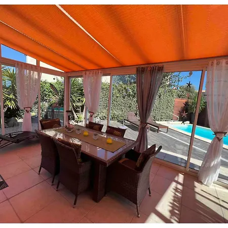 Pensión Small With Private Pool *